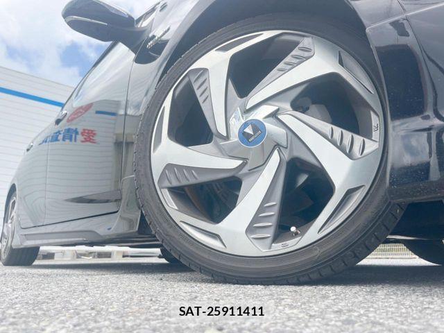 Toyota PRIUS 2019-12 8159020-13