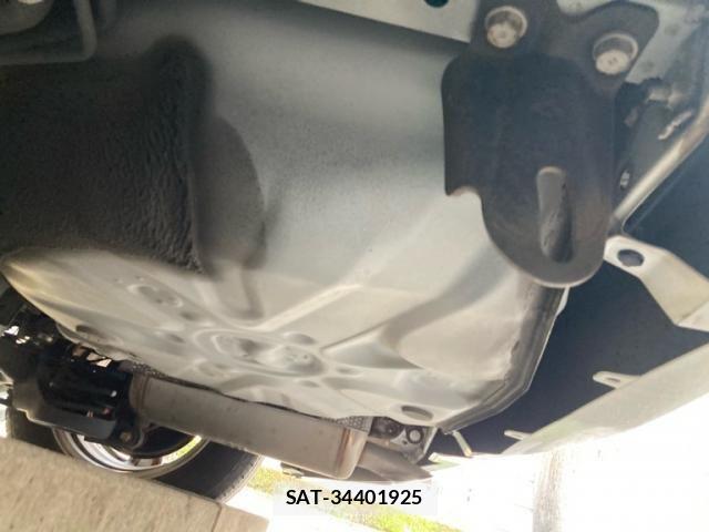 Toyota PRIUS 2012-04 8209654-9