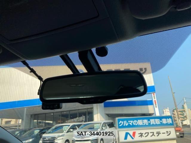 Toyota PRIUS 2012-04 8209654-22