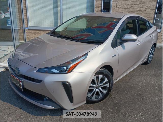 Toyota PRIUS 2019-06 8209612-0