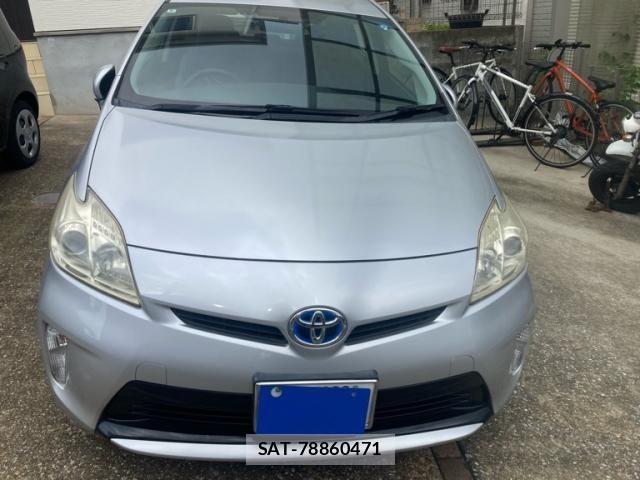 Toyota PRIUS 2012-03 8209658-0