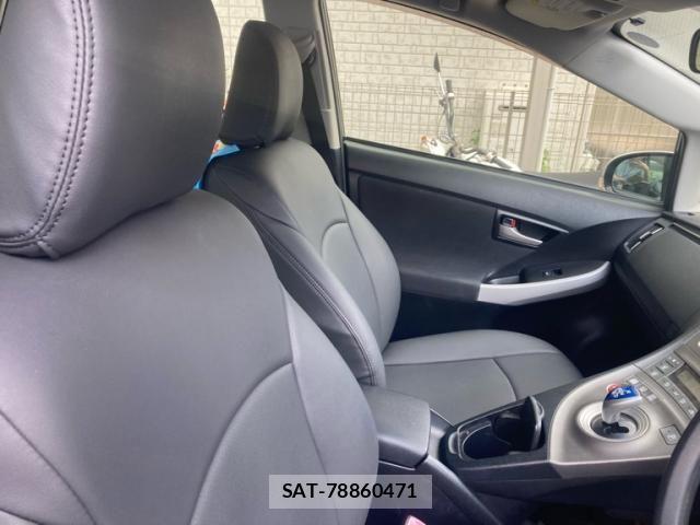 Toyota PRIUS 2012-03 8209658-11