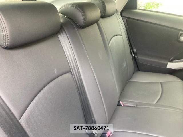 Toyota PRIUS 2012-03 8209658-12