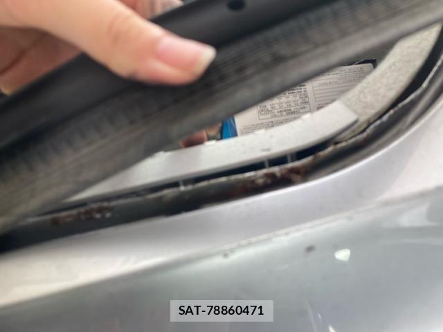 Toyota PRIUS 2012-03 8209658-16