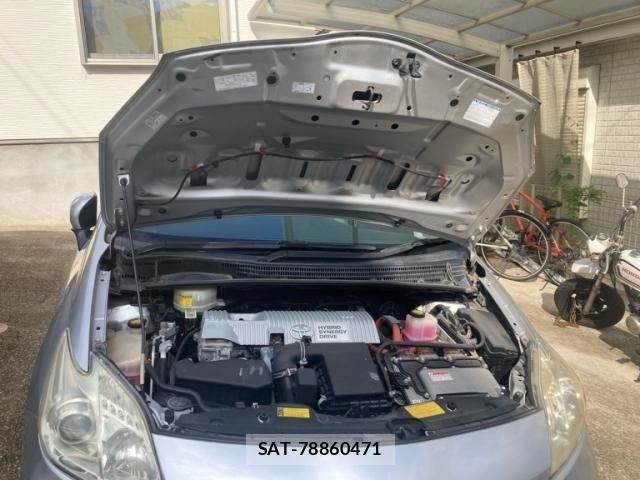 Toyota PRIUS 2012-03 8209658-23