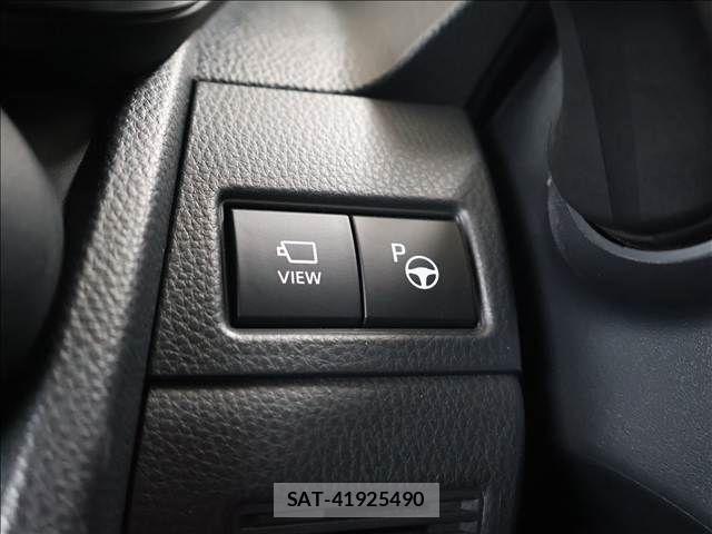 Toyota PRIUS 2023-02 8209572-9