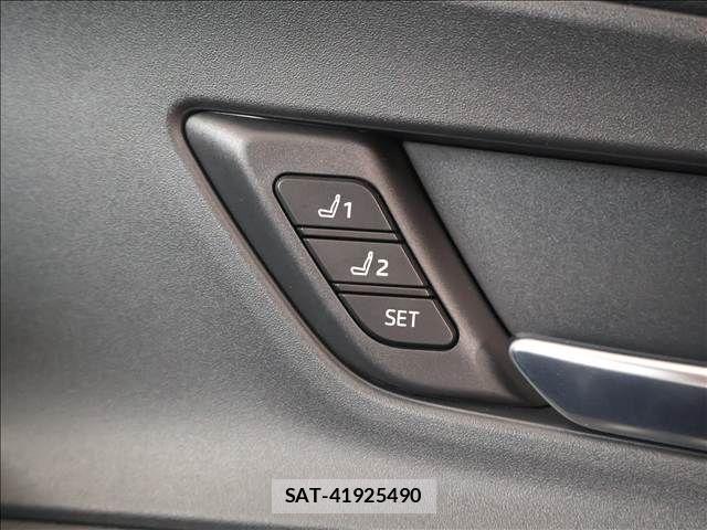 Toyota PRIUS 2023-02 8209572-10