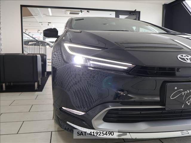 Toyota PRIUS 2023-02 8209572-14