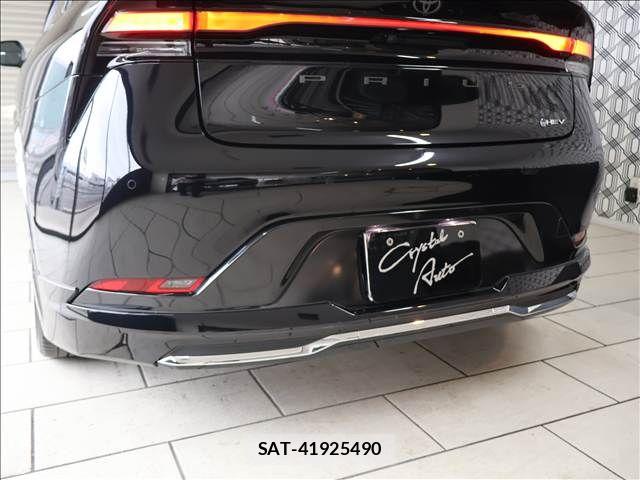Toyota PRIUS 2023-02 8209572-17