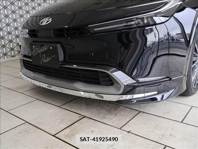 Toyota PRIUS 2023-02 8209572-3