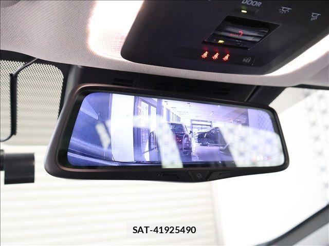 Toyota PRIUS 2023-02 8209572-6