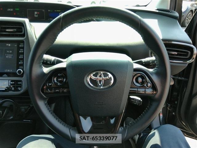 Toyota PRIUS 2021-09 8209604-24