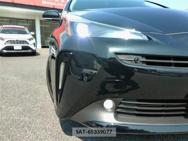 Toyota PRIUS 2021-09 8209604-3
