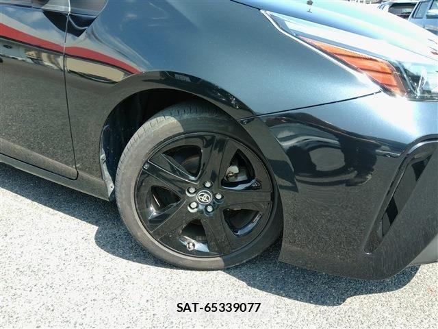Toyota PRIUS 2021-09 8209604-4