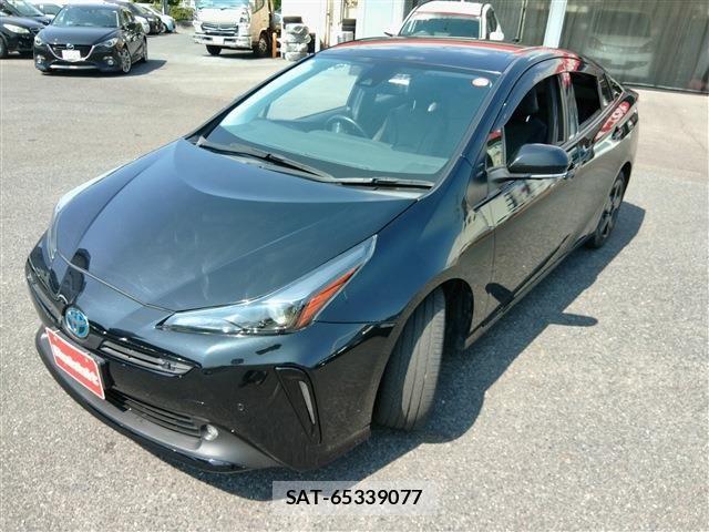 Toyota PRIUS 2021-09 8209604-7