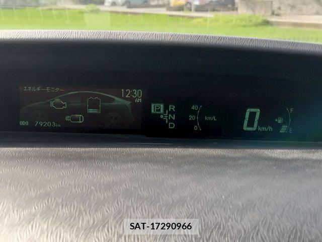 Toyota PRIUS 2012-03 8209651-13