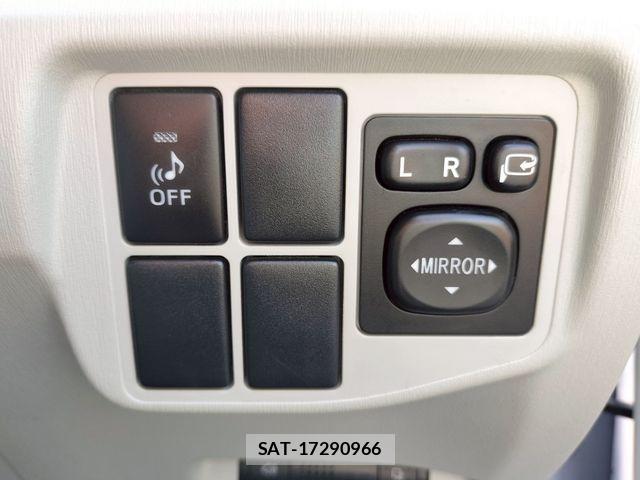 Toyota PRIUS 2012-03 8209651-25