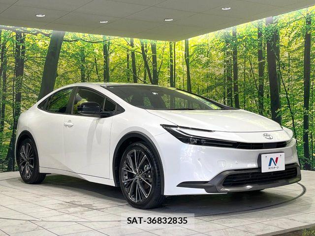 Toyota PRIUS 2024-09 8209581-15