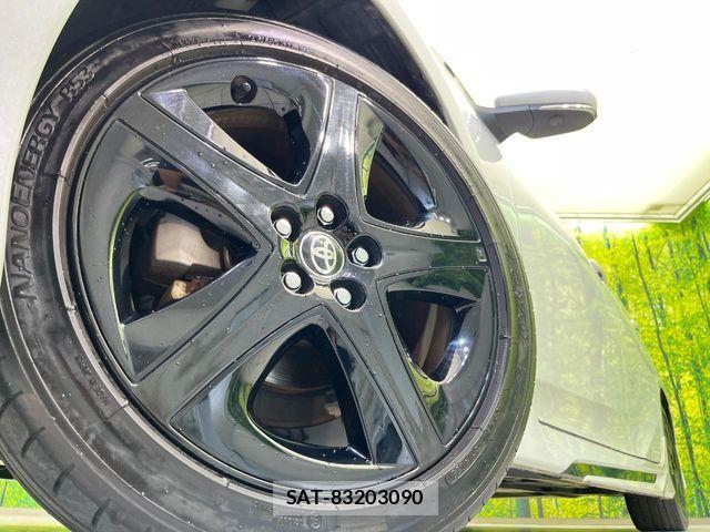 Toyota PRIUS 2022-12 8209585-13