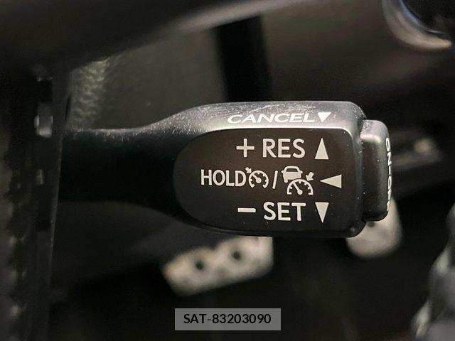 Toyota PRIUS 2022-12 8209585-6