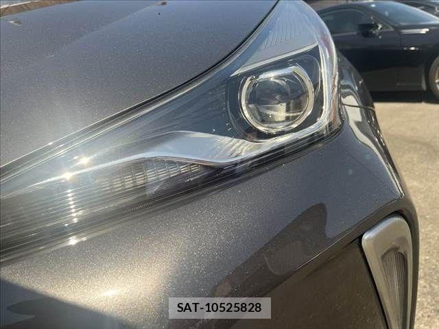 Toyota PRIUS 2019-03 8209601-10