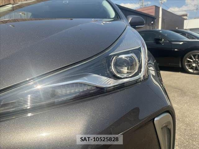 Toyota PRIUS 2019-03 8209601-20