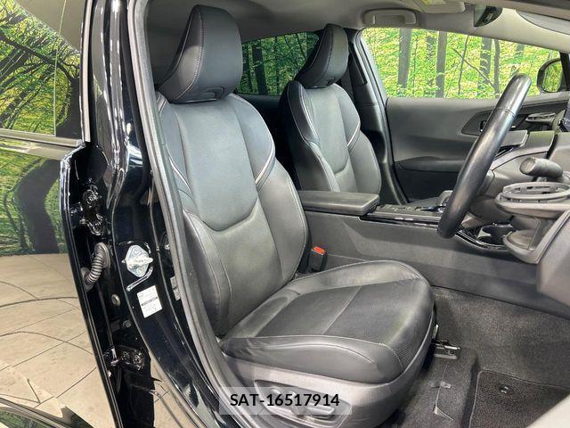 Toyota PRIUS 2023-04 8209576-12