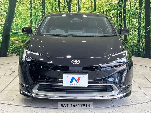 Toyota PRIUS 2023-04 8209576-15