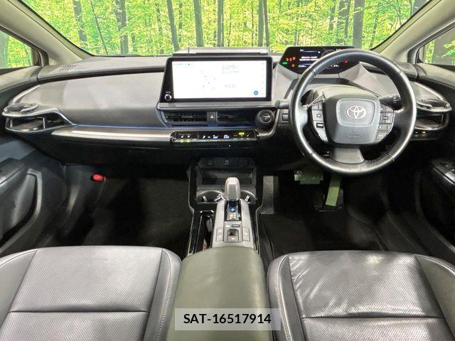 Toyota PRIUS 2023-04 8209576-1