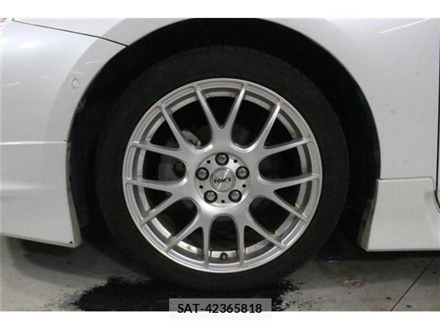 Toyota PRIUS 2016-05 8209614-23