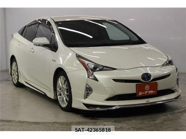 Toyota PRIUS 2016-05 8209614-2