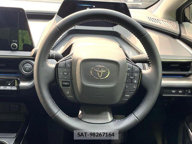 Toyota PRIUS 2026-03 8209575-10