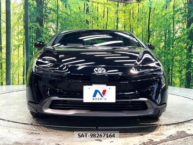 Toyota PRIUS 2026-03 8209575-13