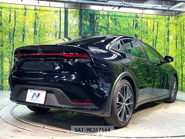 Toyota PRIUS 2026-03 8209575-16