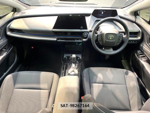 Toyota PRIUS 2026-03 8209575-1