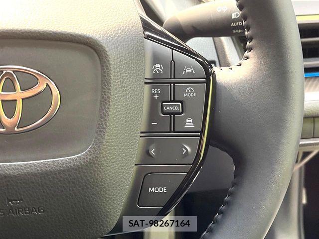Toyota PRIUS 2026-03 8209575-4