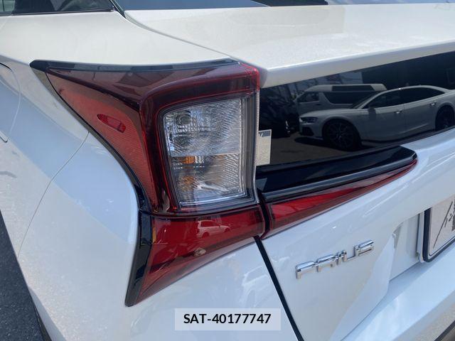 Toyota PRIUS 2019-12 8209630-24