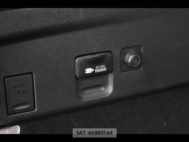 Toyota PRIUS 2021-06 8209603-15