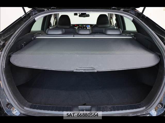 Toyota PRIUS 2021-06 8209603-19