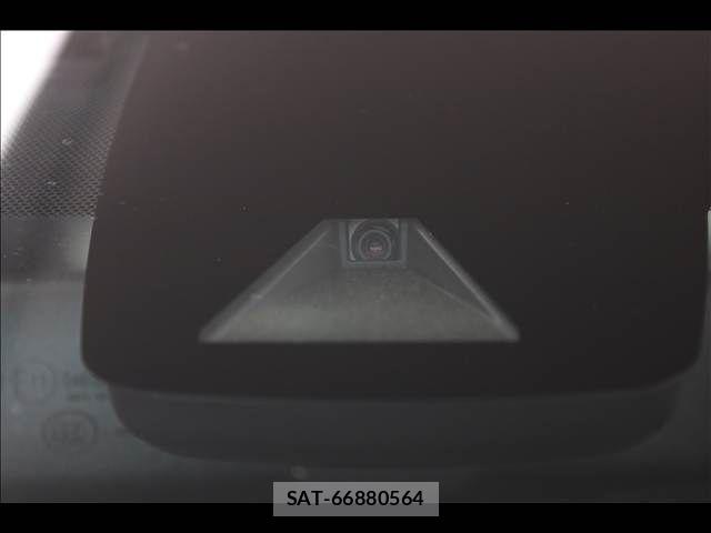 Toyota PRIUS 2021-06 8209603-3