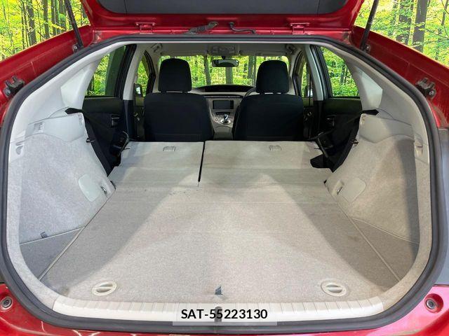 Toyota PRIUS 2015-07 8209641-9