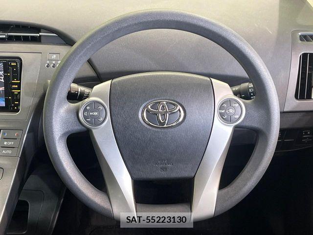 Toyota PRIUS 2015-07 8209641-10