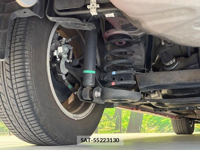 Toyota PRIUS 2015-07 8209641-19