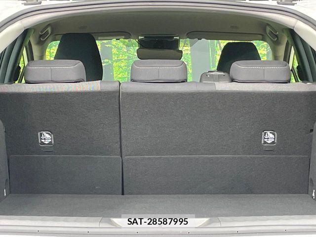 Toyota PRIUS 2025-03 8209580-9