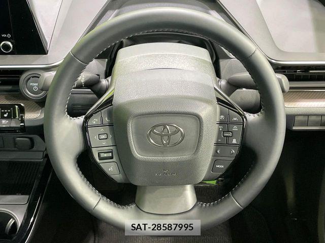 Toyota PRIUS 2025-03 8209580-10