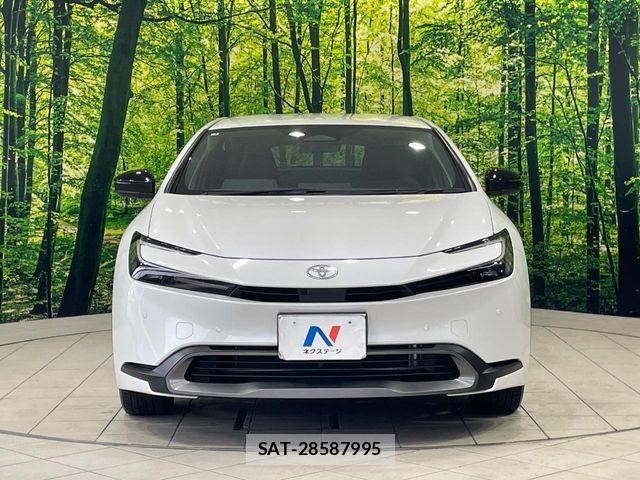 Toyota PRIUS 2025-03 8209580-13