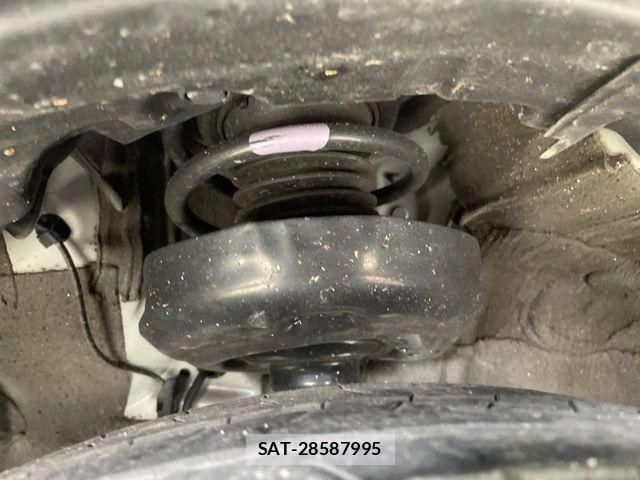 Toyota PRIUS 2025-03 8209580-19