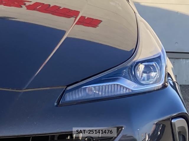 Toyota PRIUS 2021-07 8209596-10