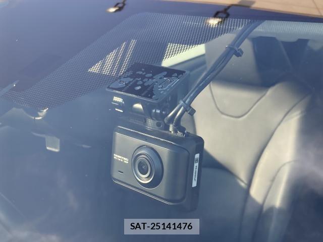 Toyota PRIUS 2021-07 8209596-13