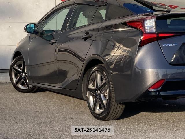 Toyota PRIUS 2021-07 8209596-16